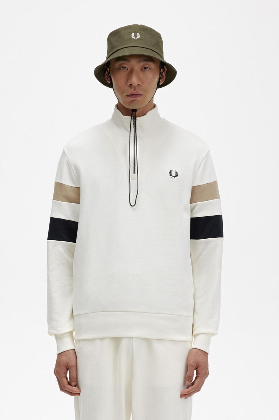 Tipped Sleeve Half Zip M5545 Fred Perry Sudadera Para Hombre